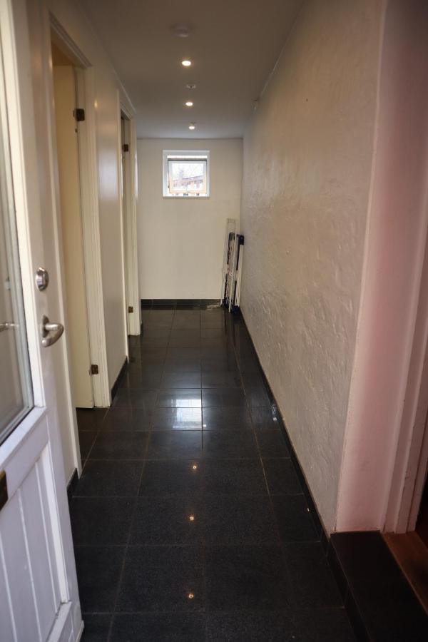 Rooms In Quiet Yellow Courtyard Apartment Copenhagen Exterior photo