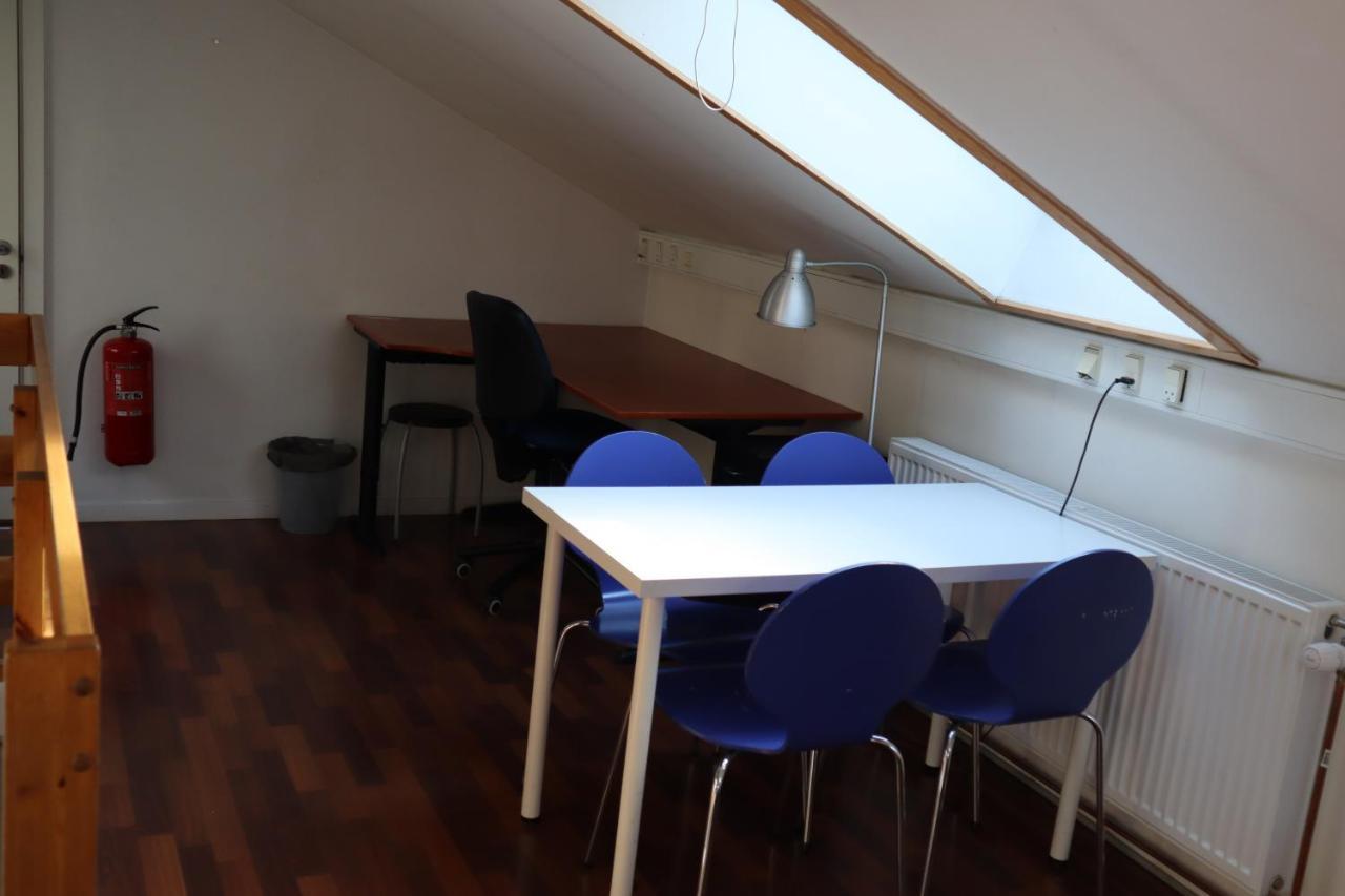 Rooms In Quiet Yellow Courtyard Apartment Copenhagen Exterior photo